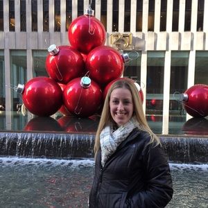 Meet your Posher, Danielle